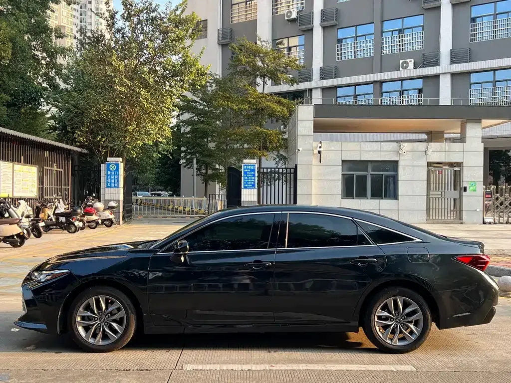 Toyota Avalon 2022 из CN, фото 6