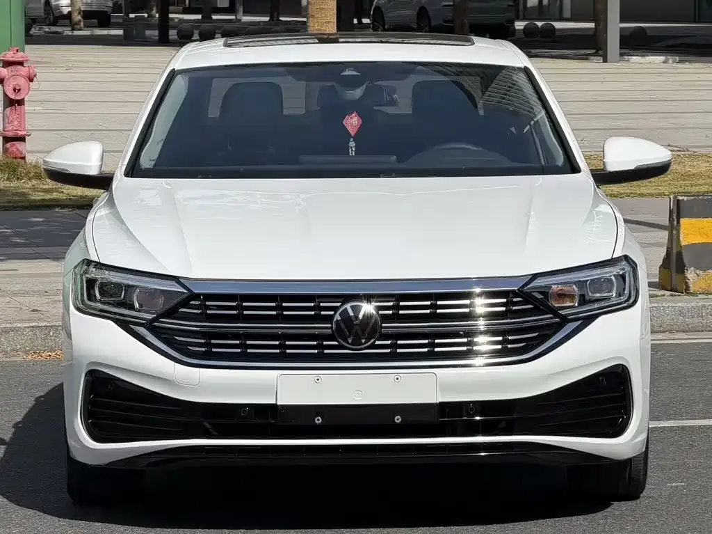 Volkswagen Sagitar 2023 из CN, фото 2