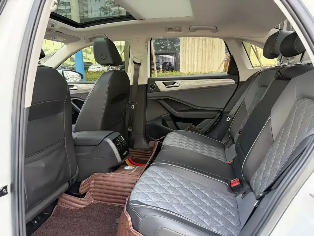 Volkswagen Sagitar 2023 из CN, фото 6
