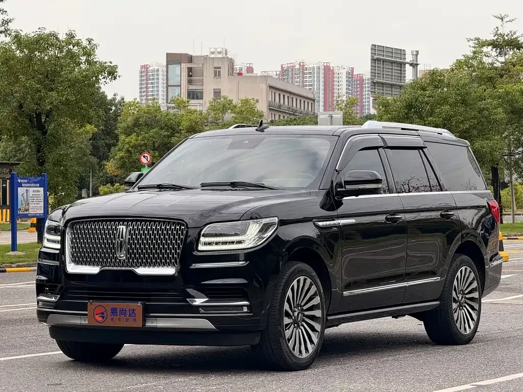 Lincoln Navigator 2022 из CN, фото 1