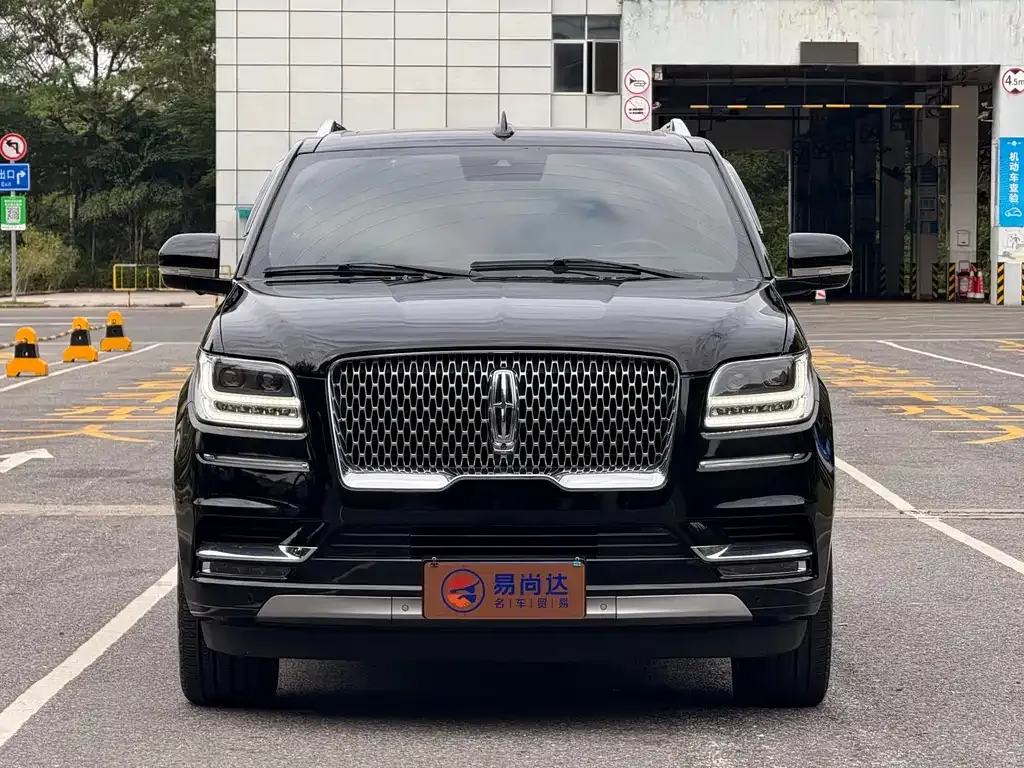 Lincoln Navigator 2022 из CN, фото 2