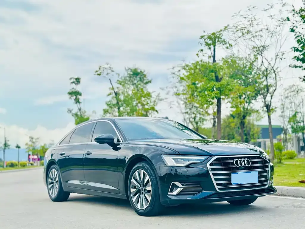 Audi A6L 2023 из CN, фото 3