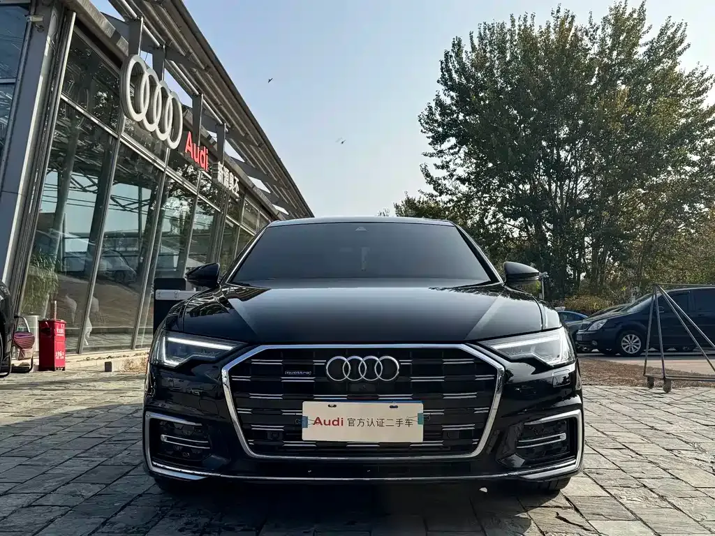 Audi A6L 2024 из CN, фото 2