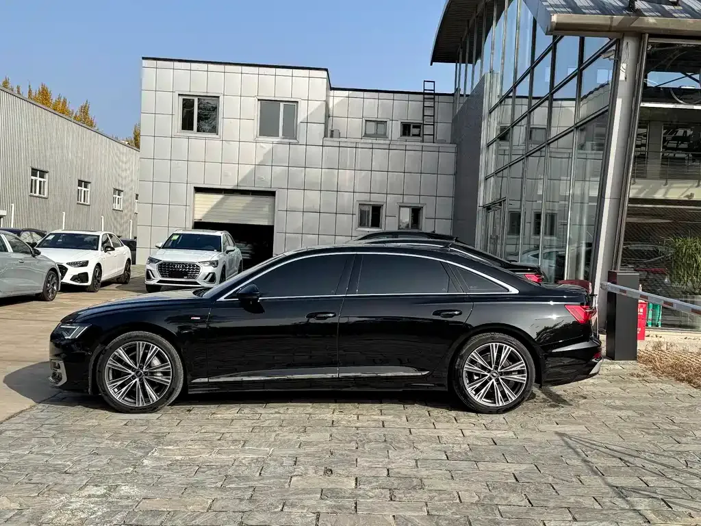 Audi A6L 2024 из CN, фото 3