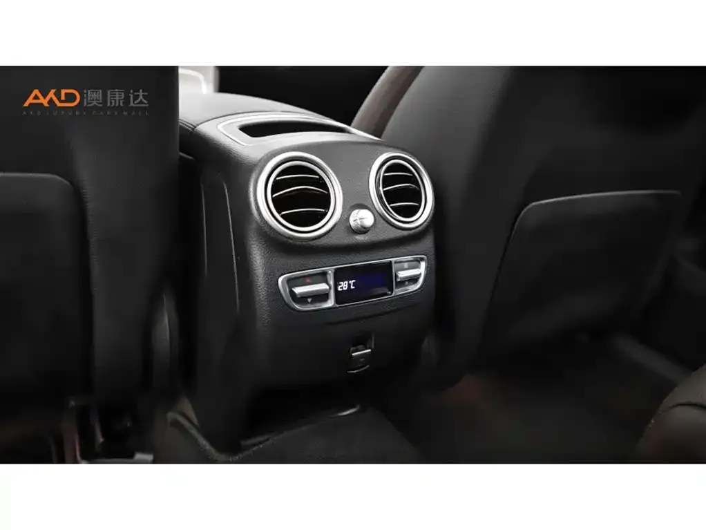 Mercedes-Benz GLC 2023 из CN, фото 9