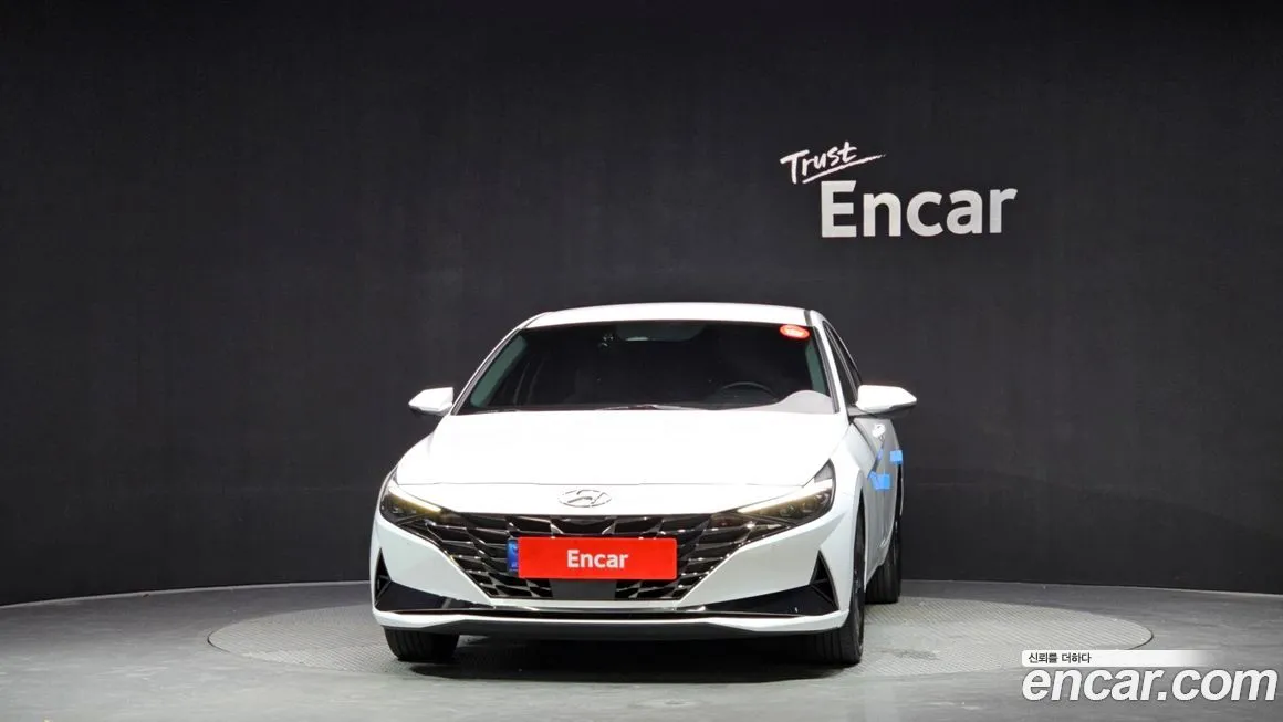 Hyundai AVANTE — фото 3