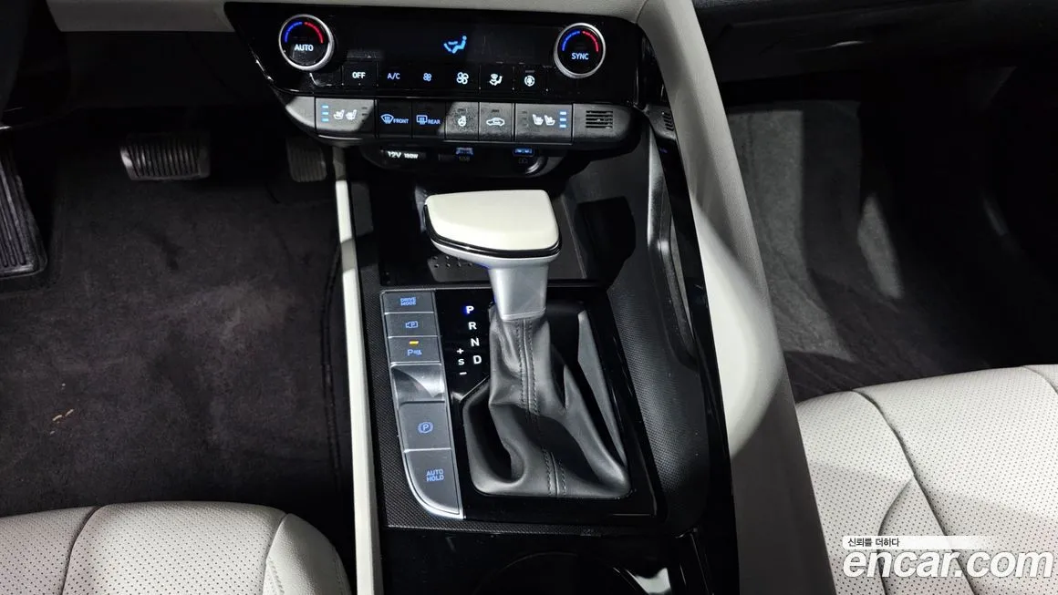 Hyundai AVANTE — фото 9
