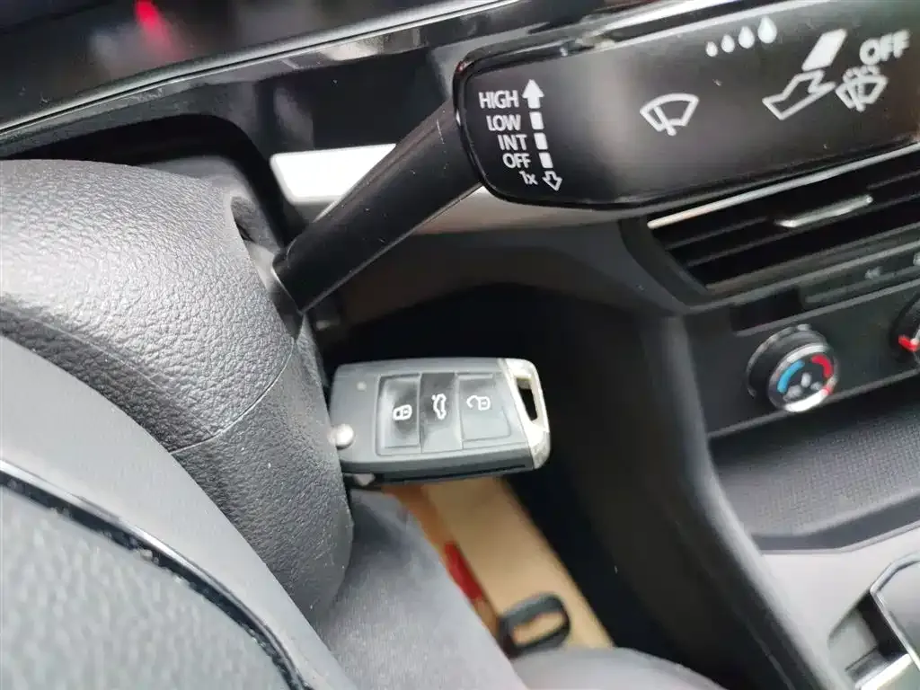 Volkswagen Lavida 2022 из CN, фото 9