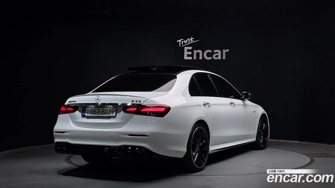 Mercedes-Benz E-Class 2023 из KR, фото 2