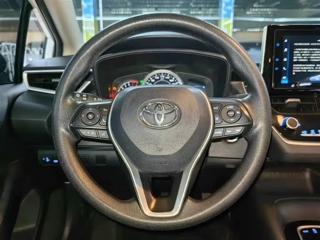 Toyota Corolla 2023 из CN, фото 10