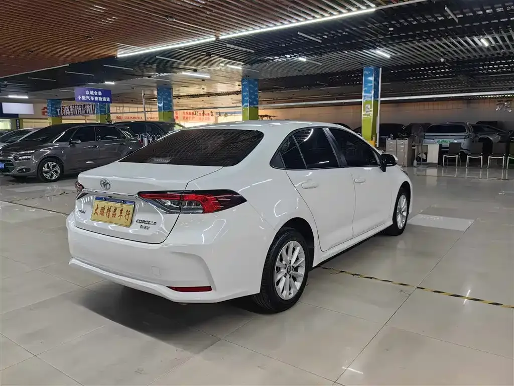 Toyota Corolla 2023 из CN, фото 4