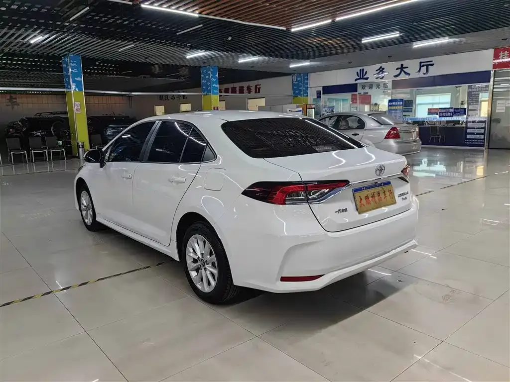 Toyota Corolla 2023 из CN, фото 6