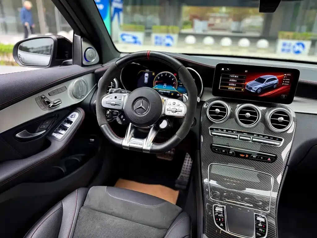 Mercedes-Benz GLC AMG — фото 9