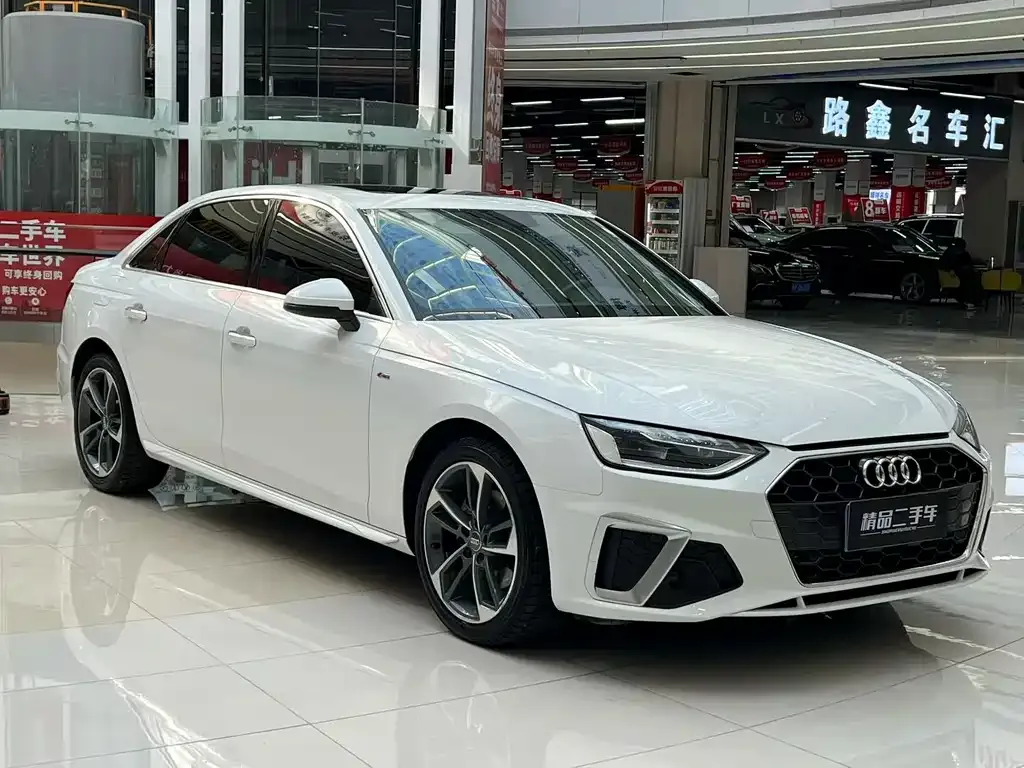 Audi A4L 2021 из CN, фото 3