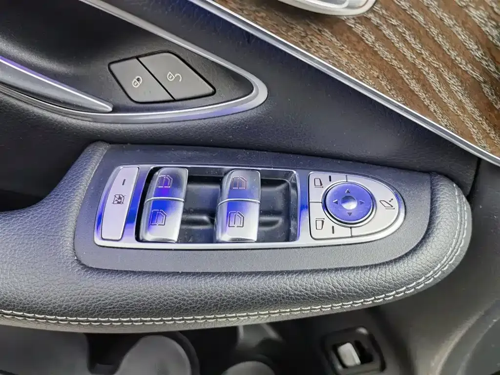 Mercedes-Benz GLC 2022 из CN, фото 9