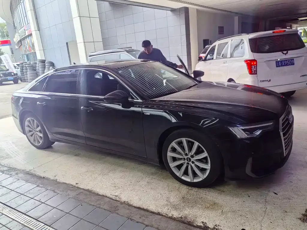 Audi A6L 2022 из CN, фото 3