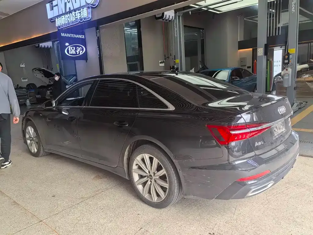 Audi A6L 2022 из CN, фото 7