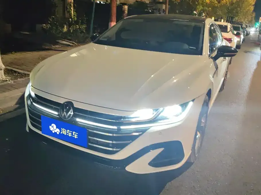 Volkswagen CC 2024 из CN, фото 1