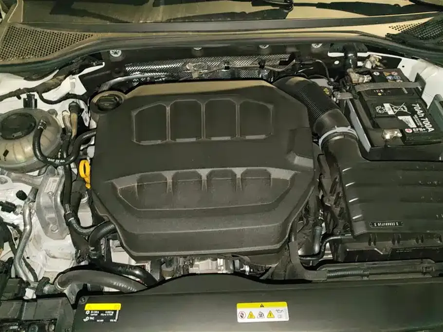 Volkswagen CC 2024 из CN, фото 10