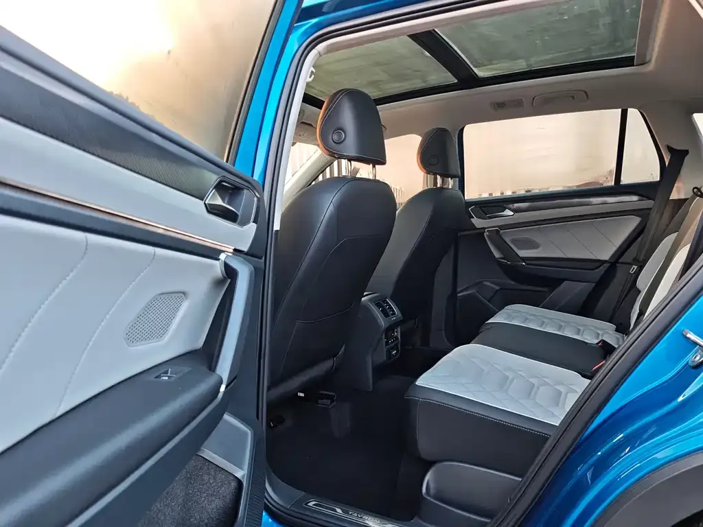 Volkswagen Tayron 2022 из CN, фото 9