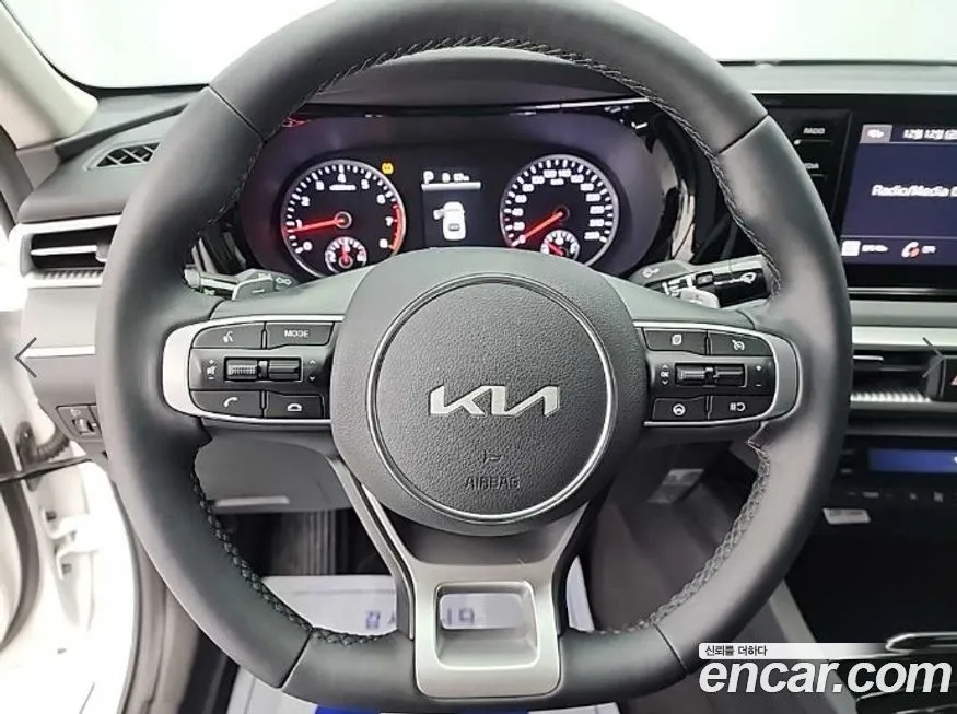 Kia K5 2023 из KR, фото 9