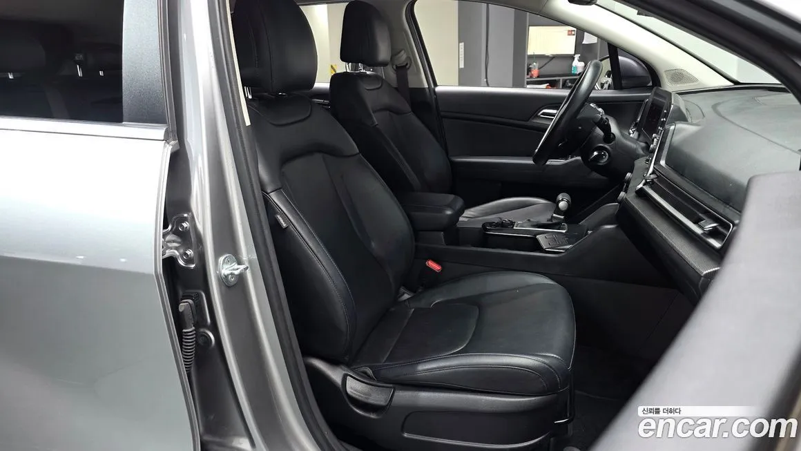 Kia Sportage — фото 10