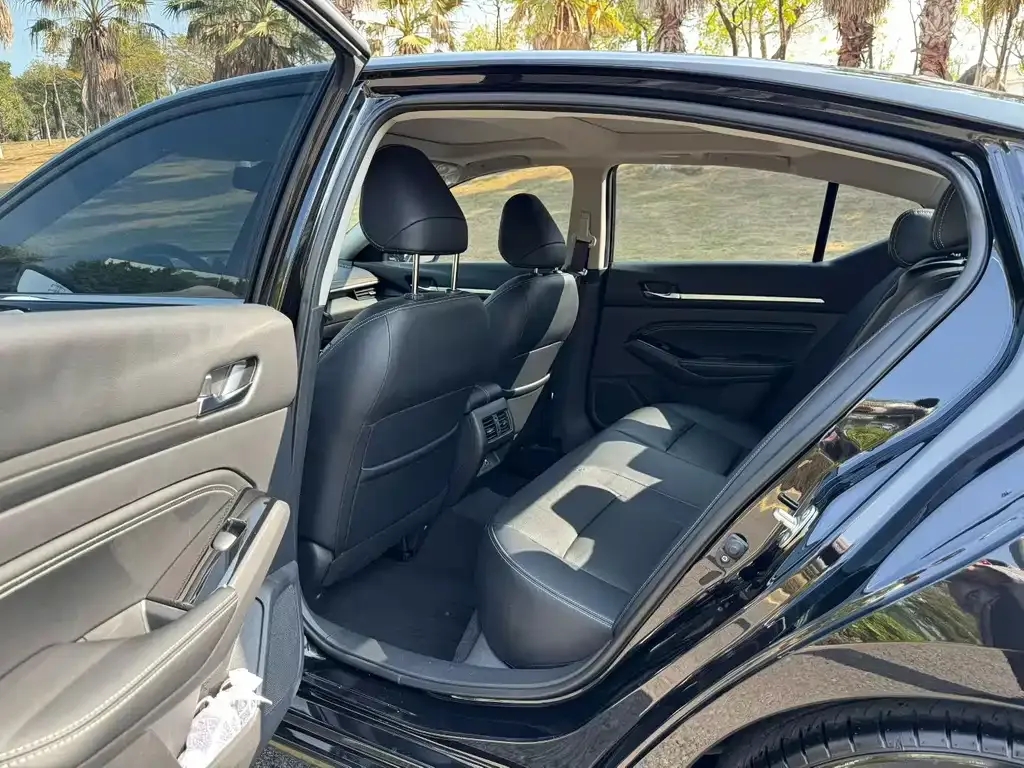 Nissan Teana 2022 из CN, фото 5