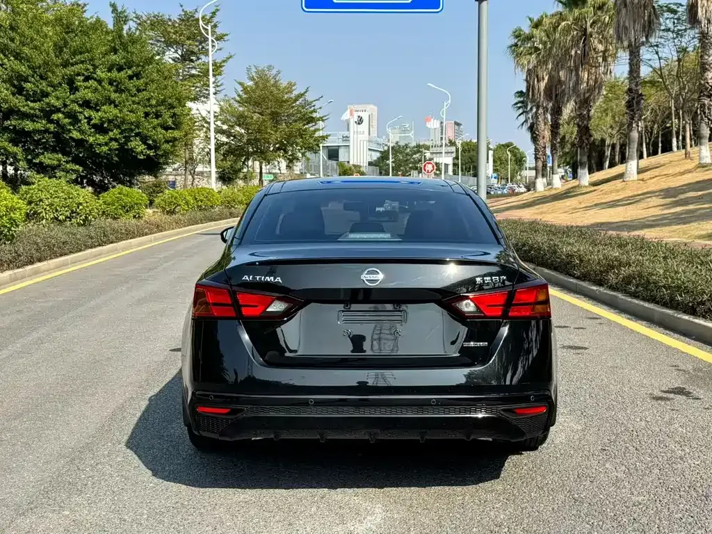 Nissan Teana 2022 из CN, фото 7