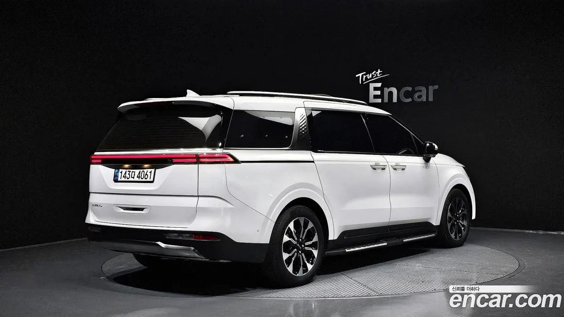Kia Carnival 2023 из KR, фото 2