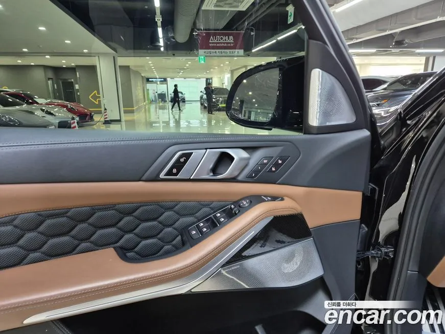 BMW X5M 2023 из KR, фото 10
