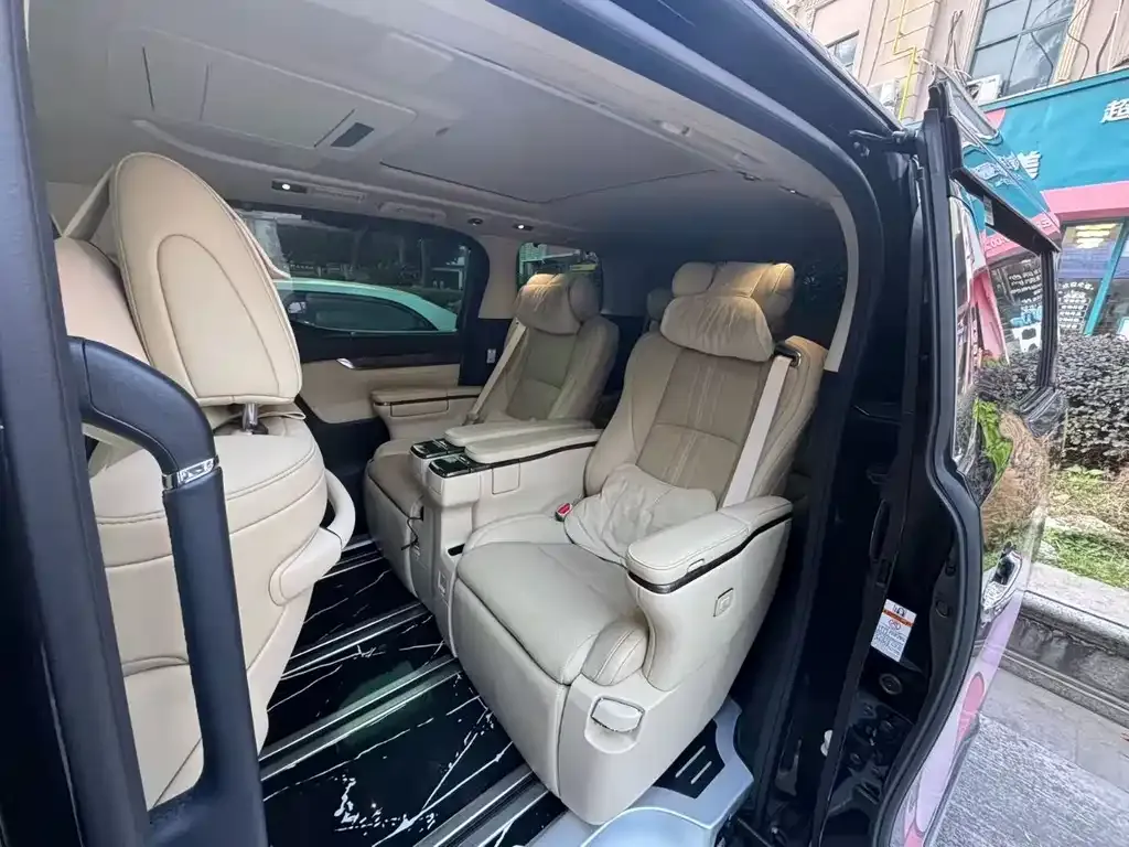 Toyota Vellfire 2022 из CN, фото 7
