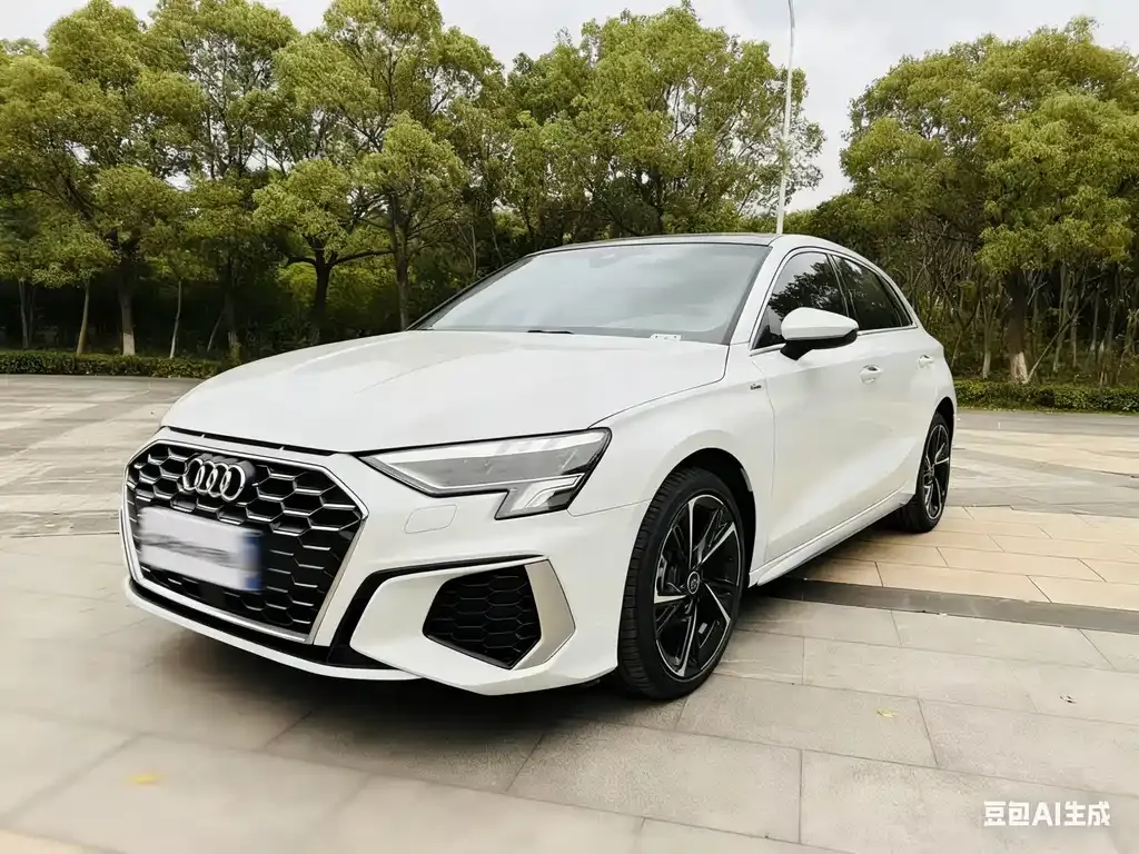 Audi A3 2024 из CN, фото 1