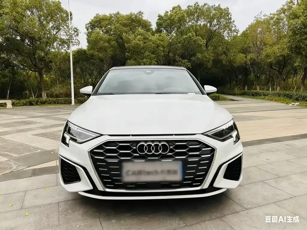 Audi A3 2024 из CN, фото 2