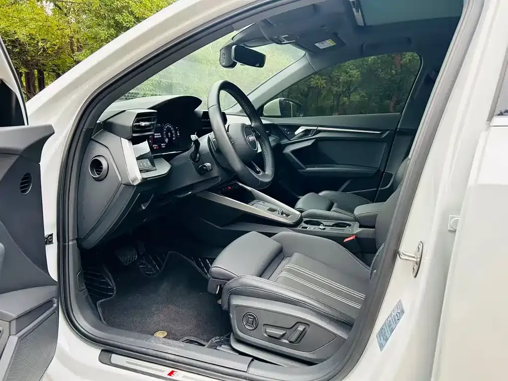 Audi A3 2024 из CN, фото 4