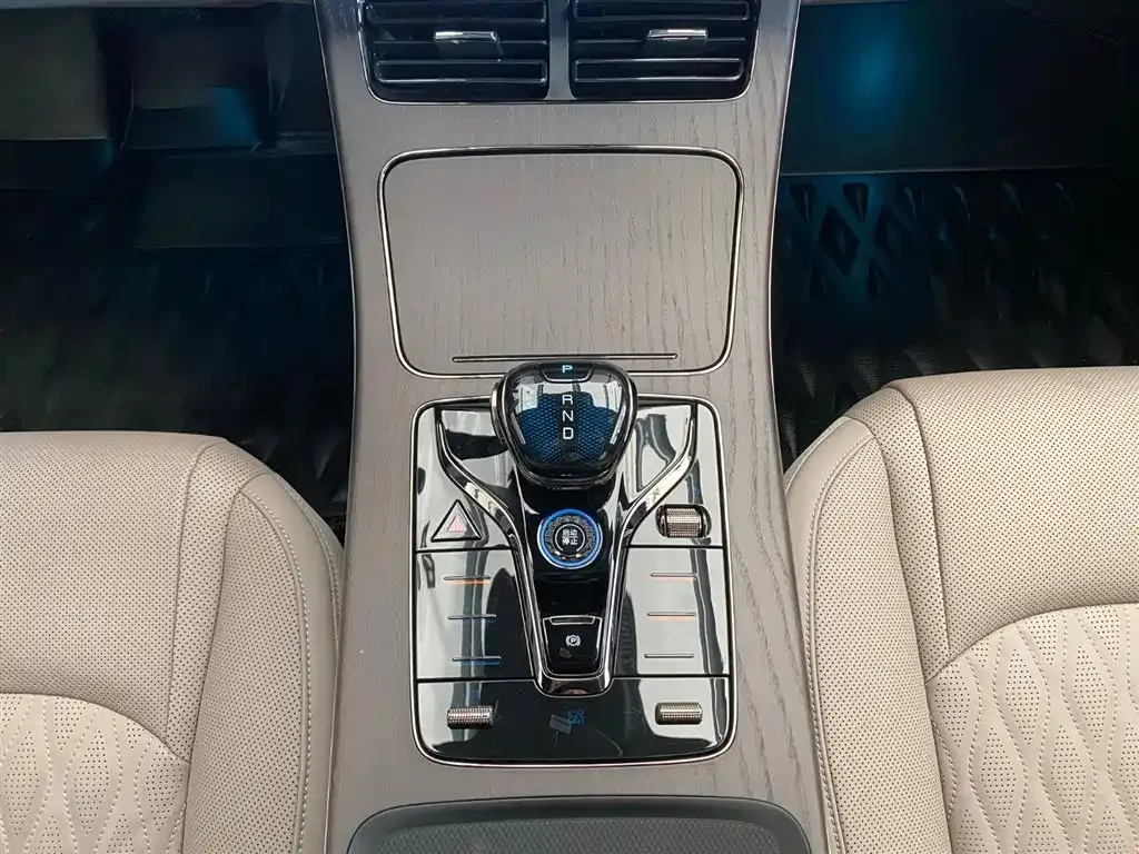 BYD Han 2025 из CN, фото 10