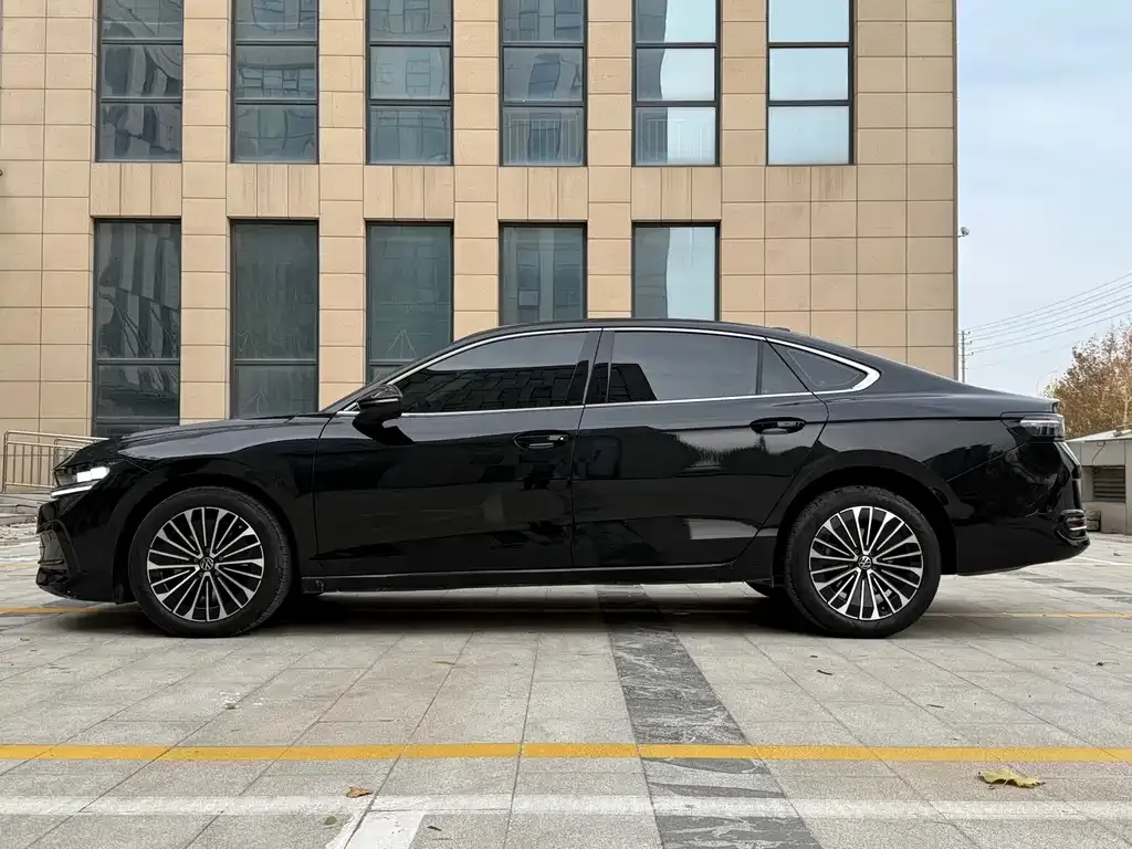 Volkswagen Magotan 2025 из CN, фото 4