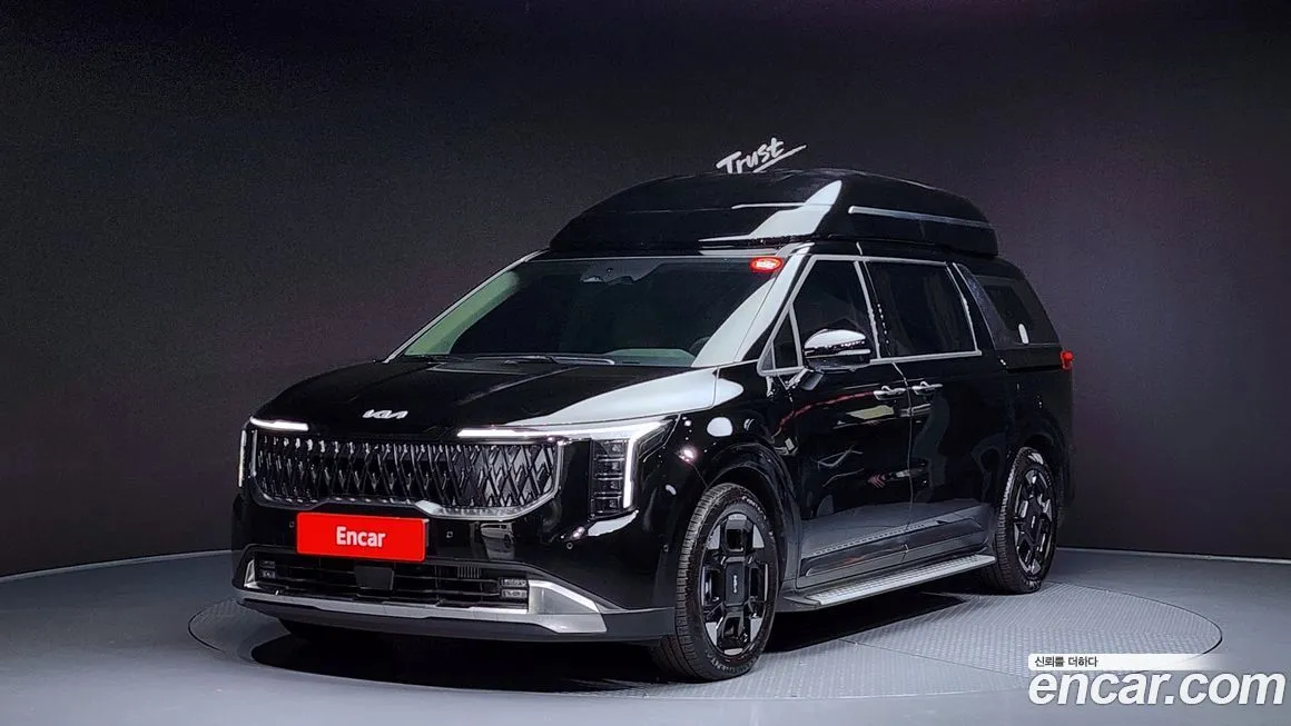 Kia Carnival — фото 1