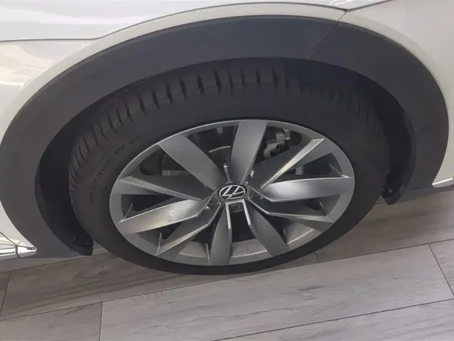 Volkswagen CC 2024 из CN, фото 6