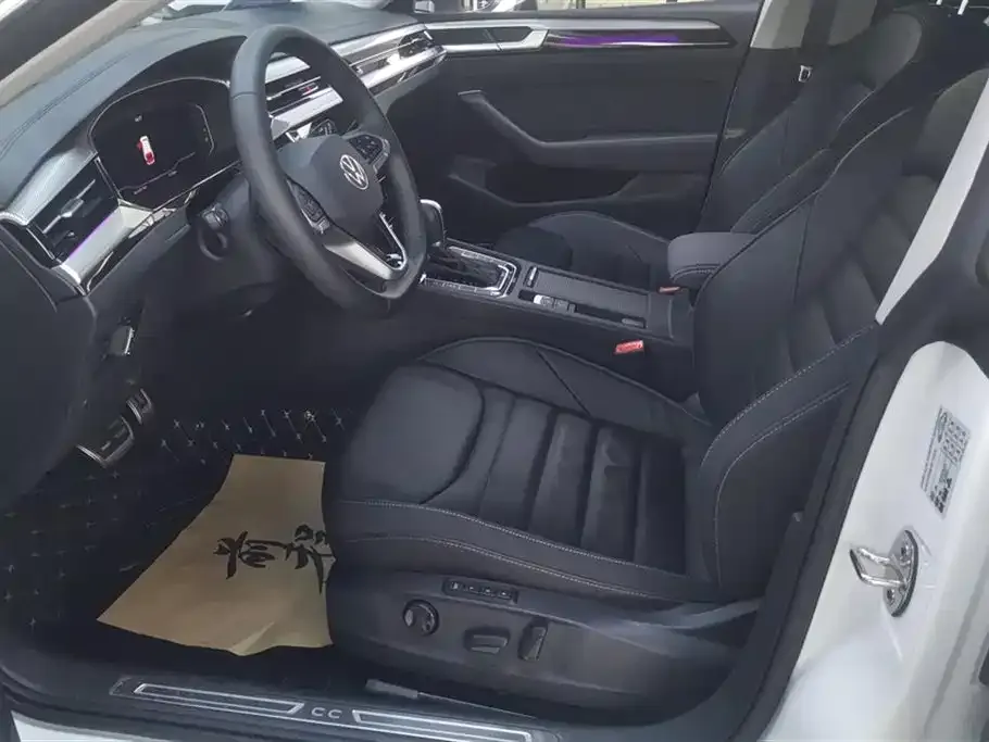 Volkswagen CC 2024 из CN, фото 9