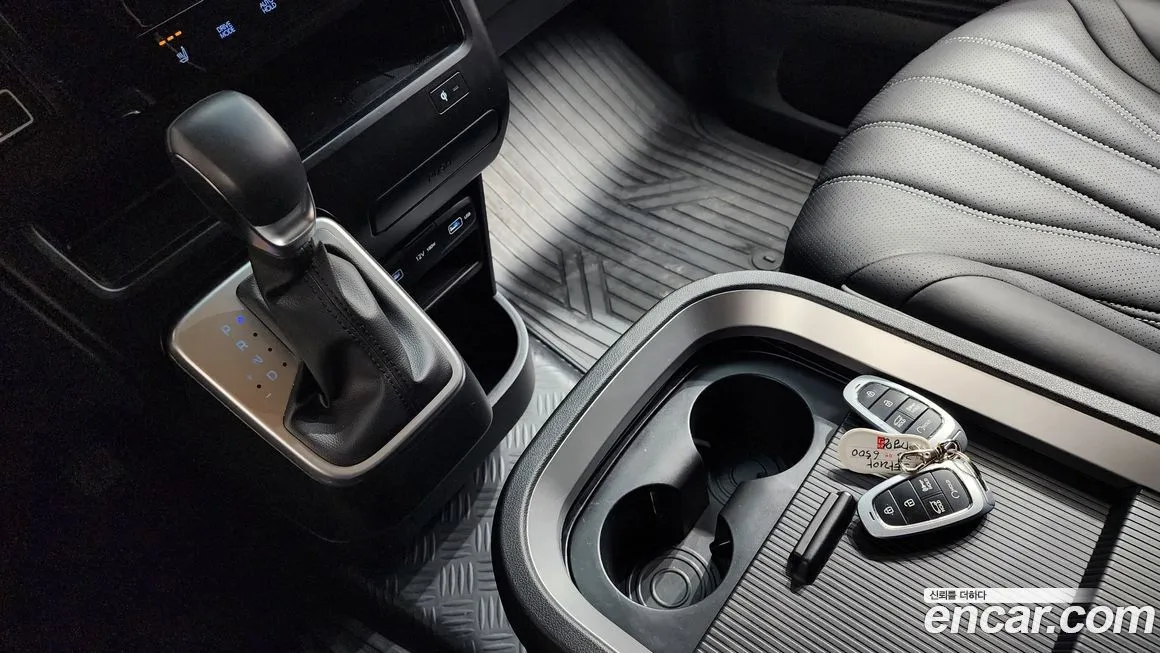 Hyundai Staria — фото 9