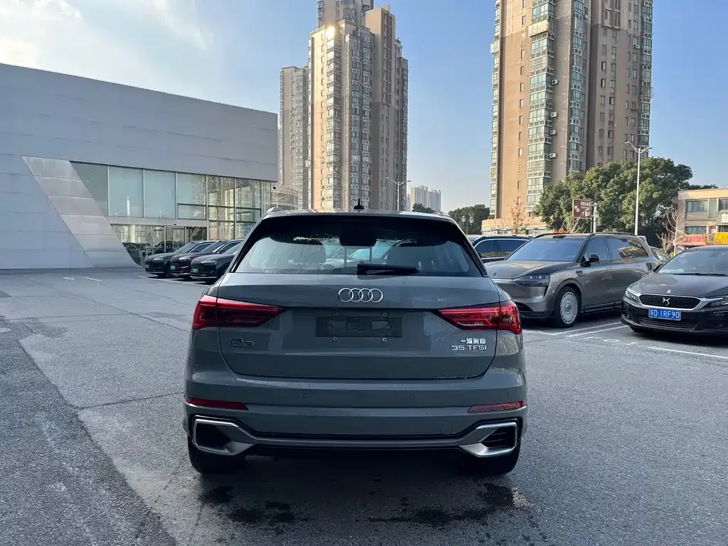 Audi Q3 2023 из CN, фото 6
