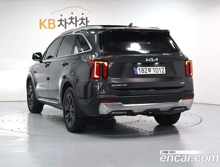 Kia Sorento — фото 4