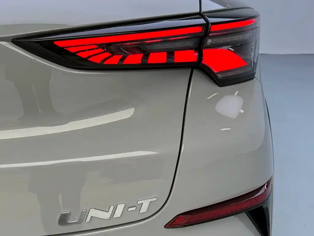 Changan UNI-T 2022 из CN, фото 5