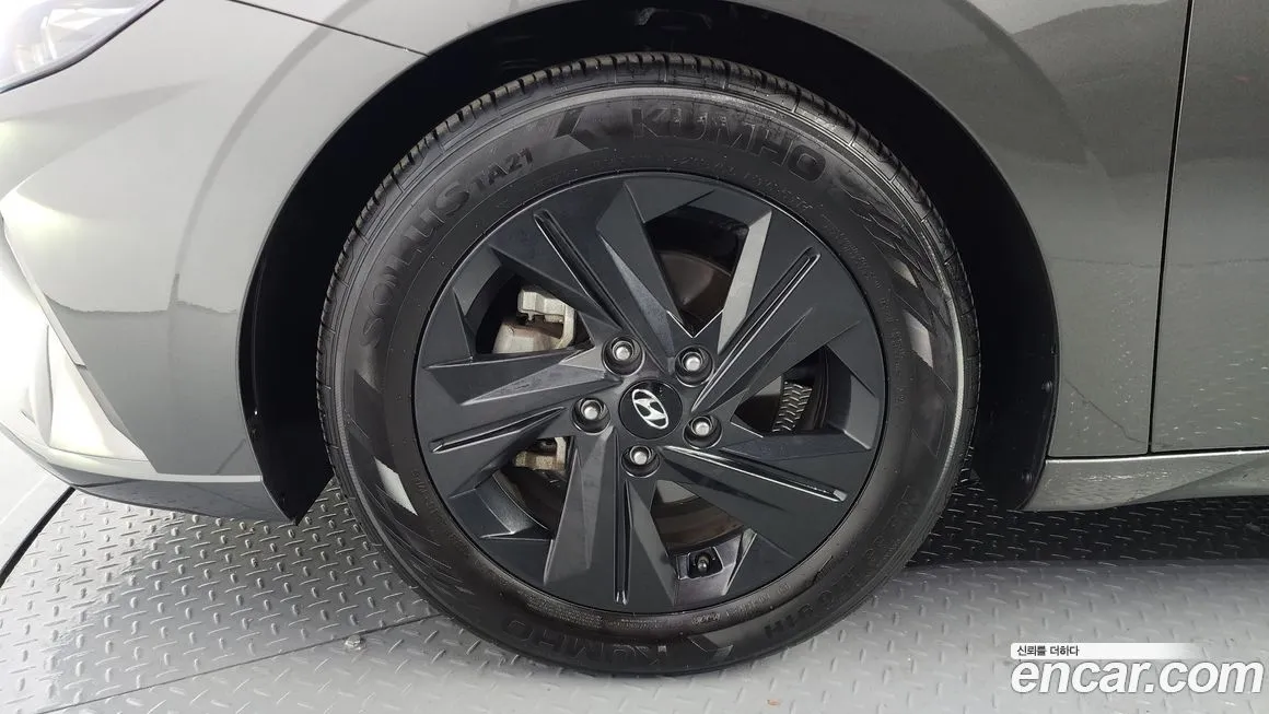 Hyundai AVANTE 2021 из KR, фото 5