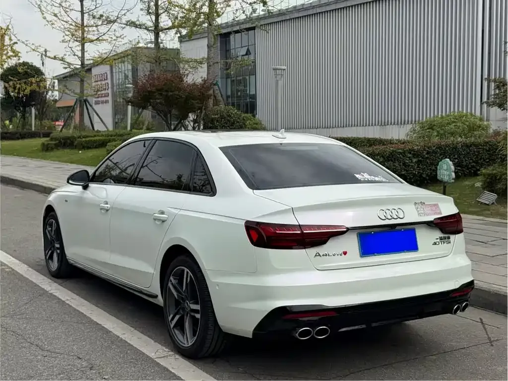 Audi A4L 2022 из CN, фото 7