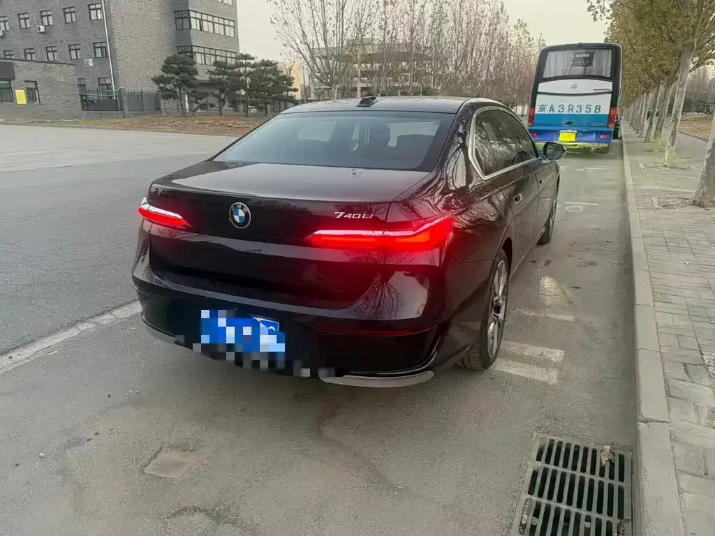 BMW 7 Series 2024 из CN, фото 4