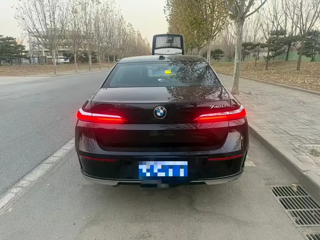 BMW 7 Series 2024 из CN, фото 6