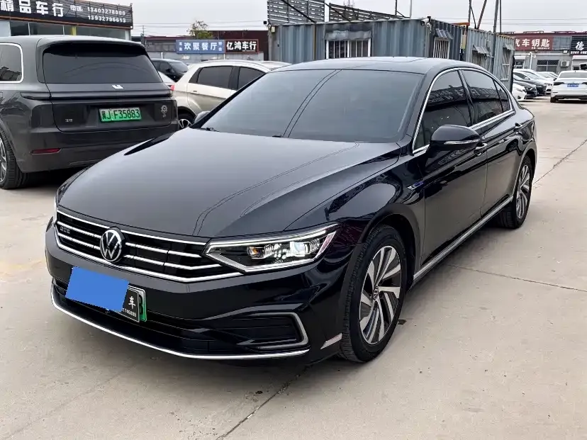 Volkswagen Magotan GTE PHEV 2023 из CN, фото 1