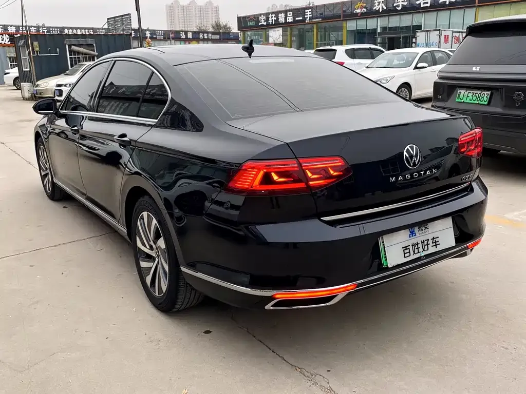 Volkswagen Magotan GTE PHEV 2023 из CN, фото 4