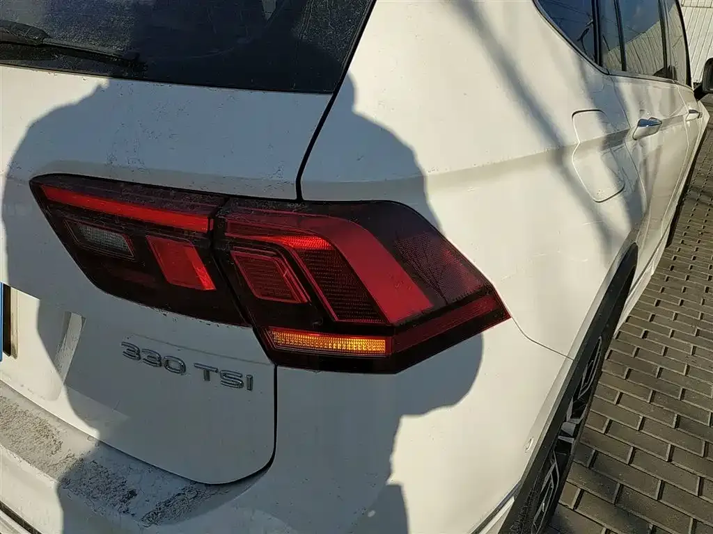 Volkswagen Tiguan L 2021 из CN, фото 8